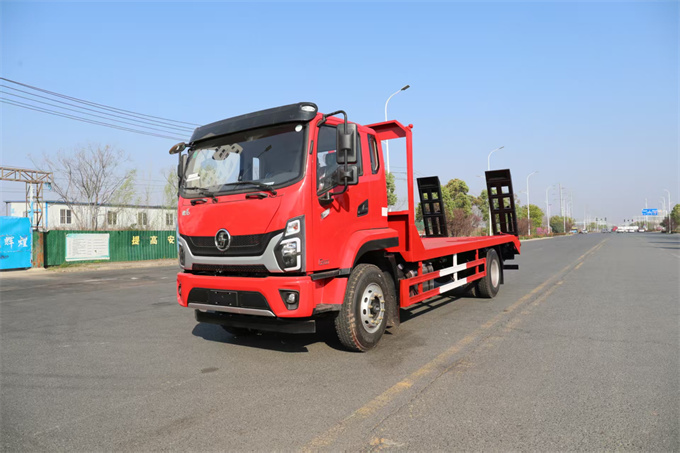 贵州平板拖车厂家带你了解一下平板拖车安全操作知识